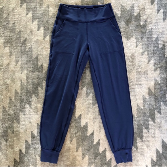 ❣️ SOLD - Lululemon Align Jogger in Gatsby Blue - Picture 3 of 8
